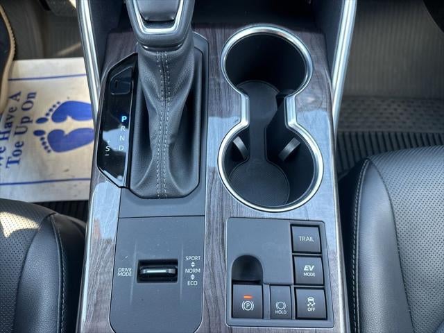 2025 Toyota Highlander Hybrid Limited