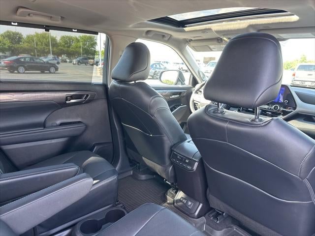 2025 Toyota Highlander Hybrid Limited