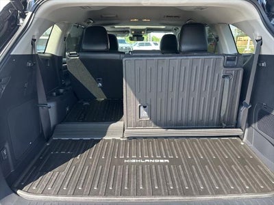 2025 Toyota Highlander Hybrid Limited