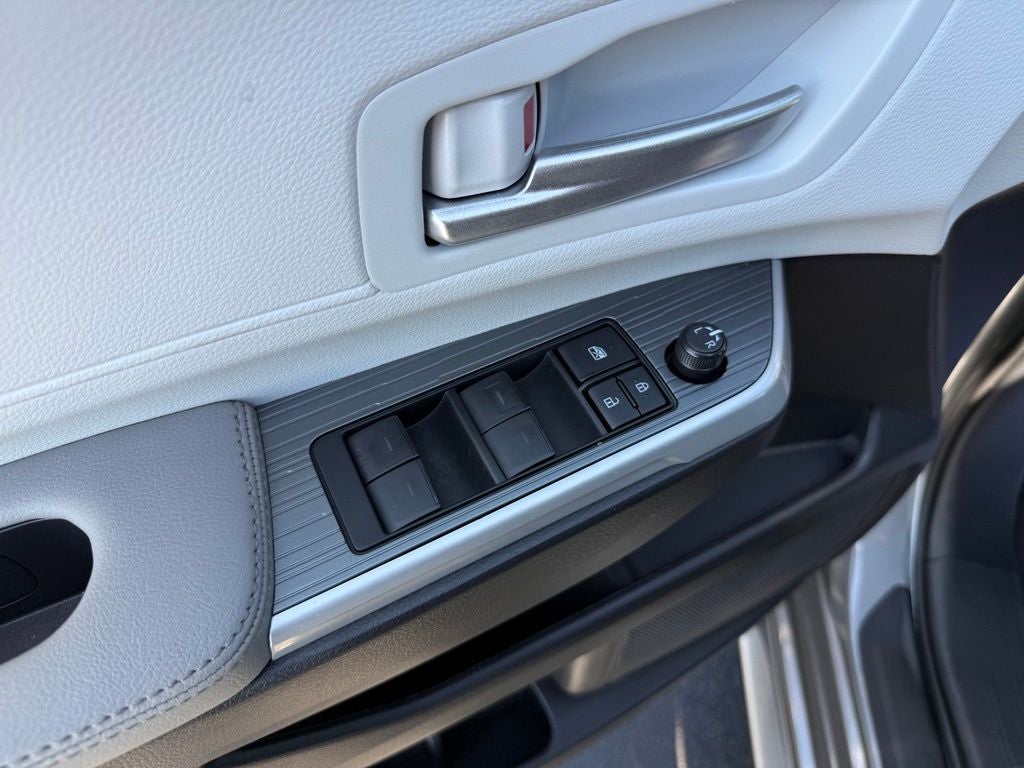 2026 Toyota Sienna XLE 7 Passenger