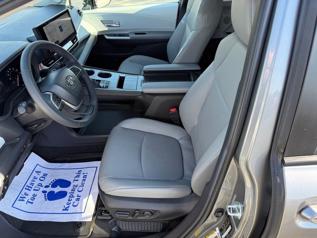 2026 Toyota Sienna XLE 7 Passenger