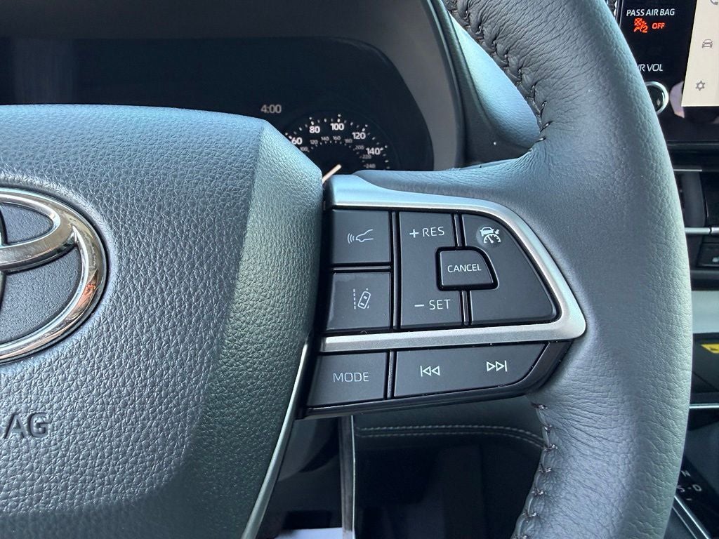 2026 Toyota Sienna XLE 7 Passenger