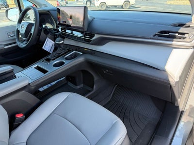 2026 Toyota Sienna XLE 7 Passenger