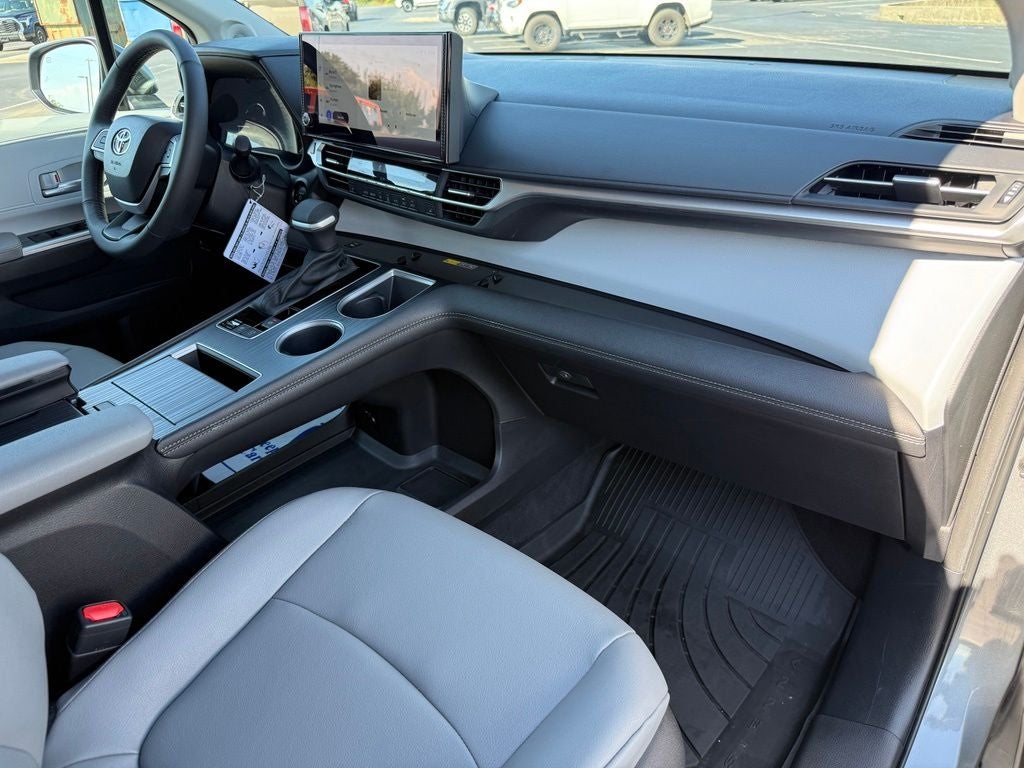2026 Toyota Sienna XLE 7 Passenger