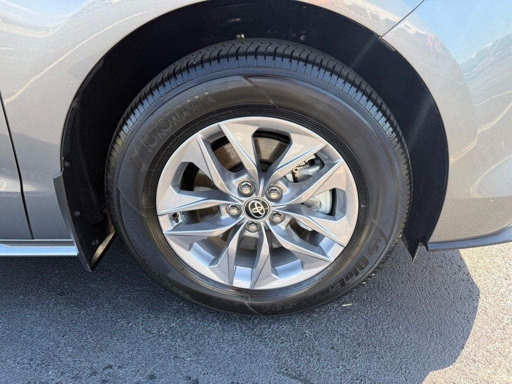 2026 Toyota Sienna XLE 7 Passenger