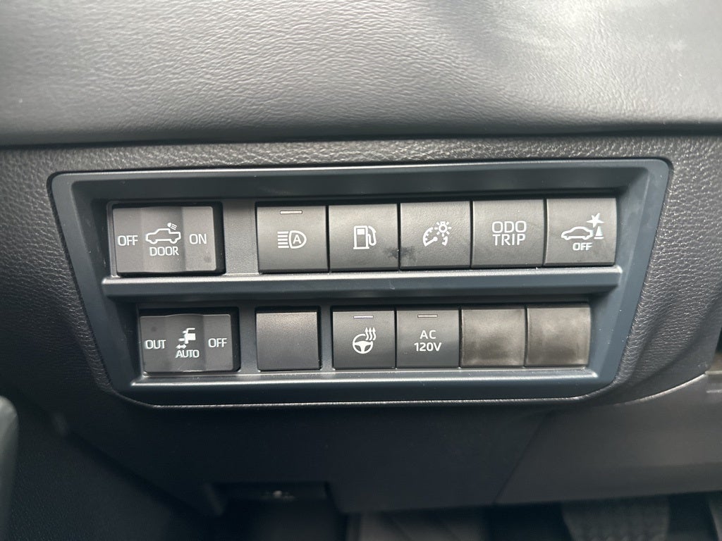 2025 Toyota Tundra Hybrid Platinum