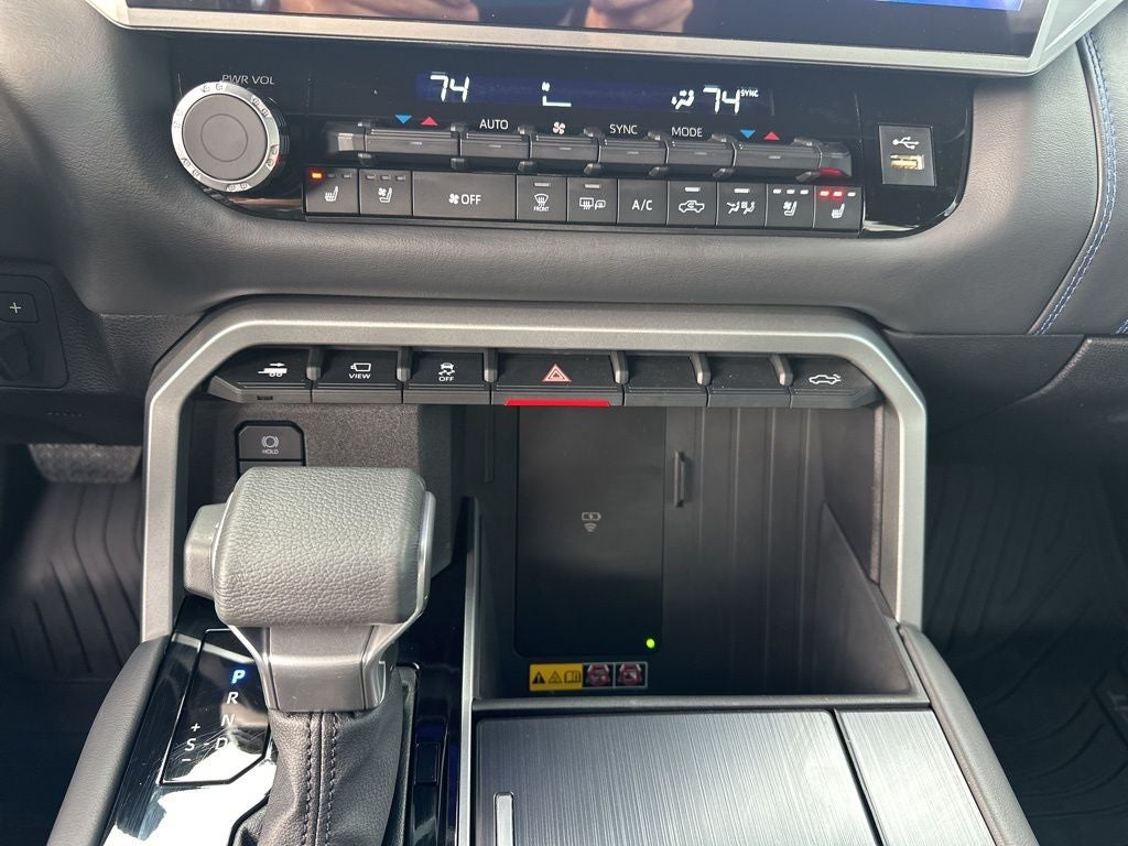 2025 Toyota Tundra Hybrid Platinum