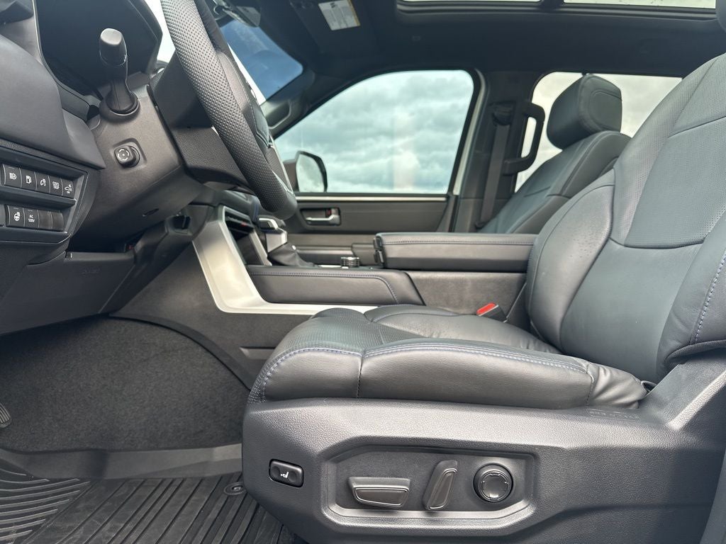 2025 Toyota Tundra Hybrid Platinum