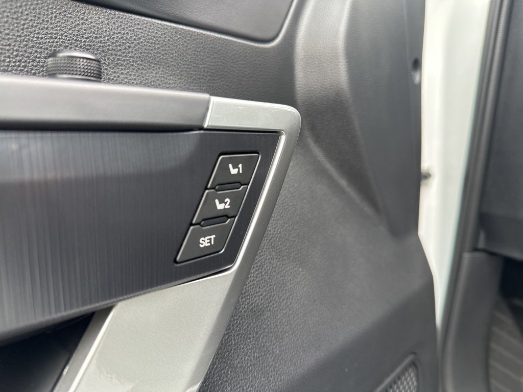 2025 Toyota Tundra Hybrid Platinum