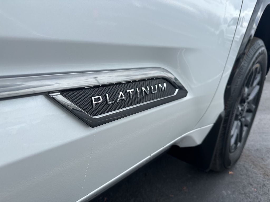 2025 Toyota Tundra Hybrid Platinum