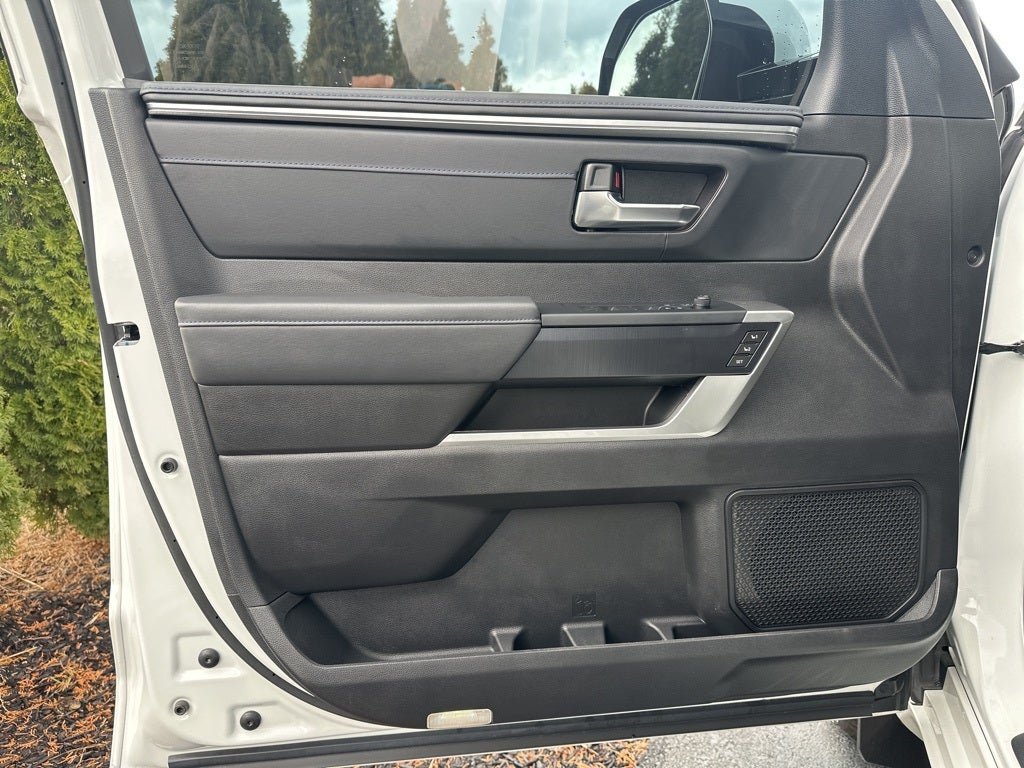 2025 Toyota Tundra Hybrid Platinum