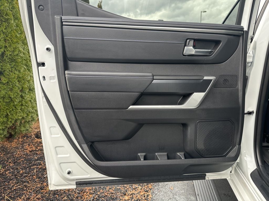 2025 Toyota Tundra Hybrid Platinum