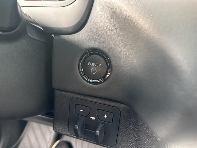 2025 Toyota Tundra Hybrid Platinum