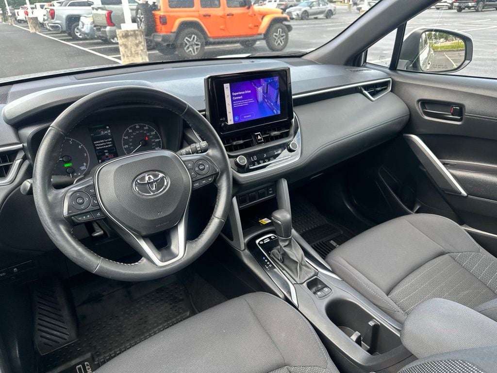 2023 Toyota Corolla Cross Hybrid SE