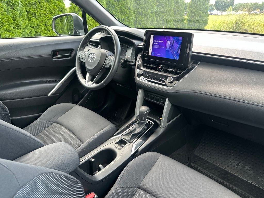 2023 Toyota Corolla Cross Hybrid SE