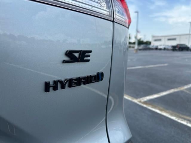 2023 Toyota Corolla Cross Hybrid SE