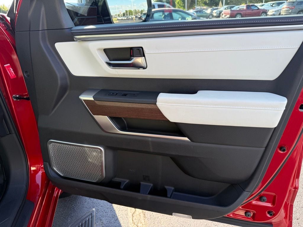 2023 Toyota Sequoia Capstone