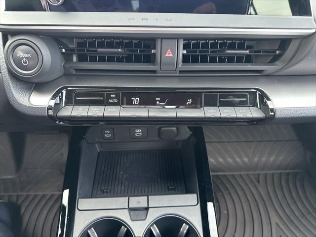 2024 Toyota Prius LE