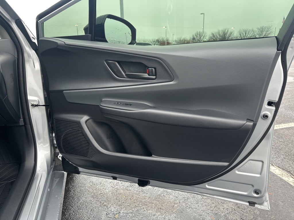 2025 Toyota Prius LE