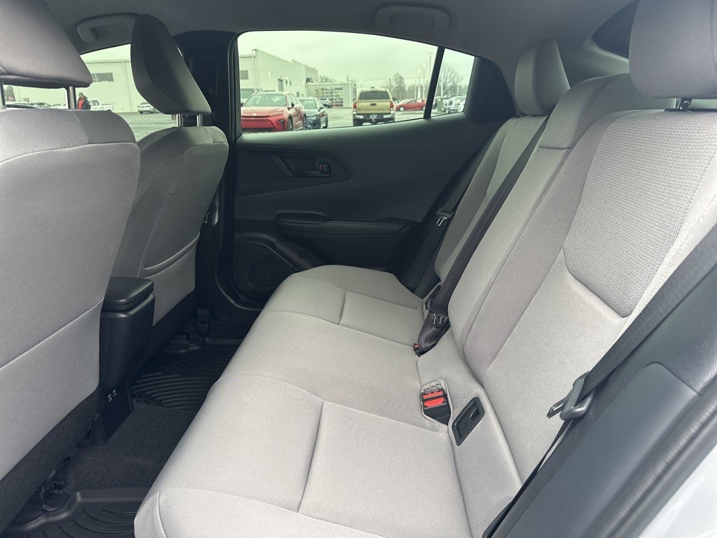 2025 Toyota Prius LE