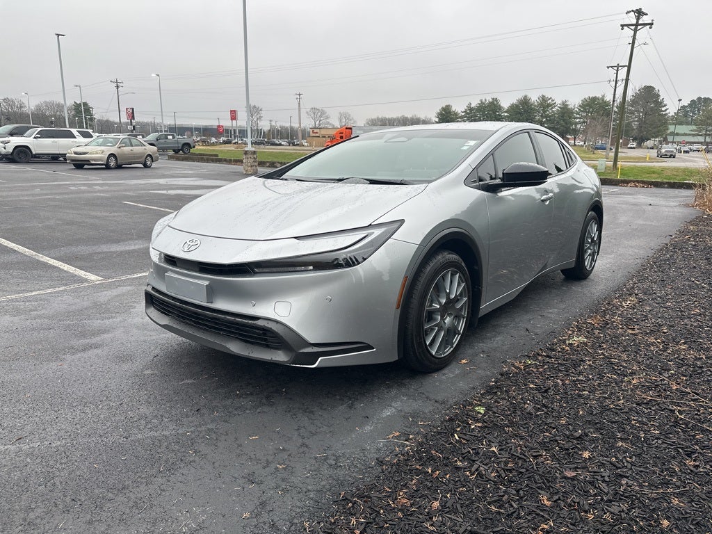 2025 Toyota Prius LE