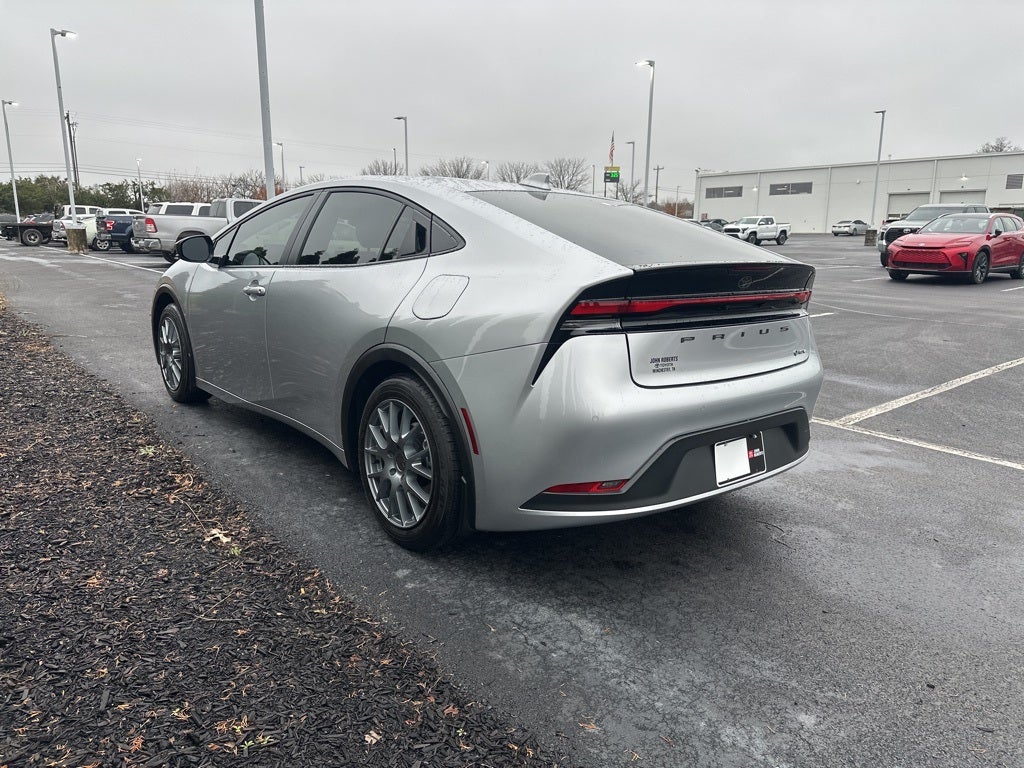 2025 Toyota Prius LE
