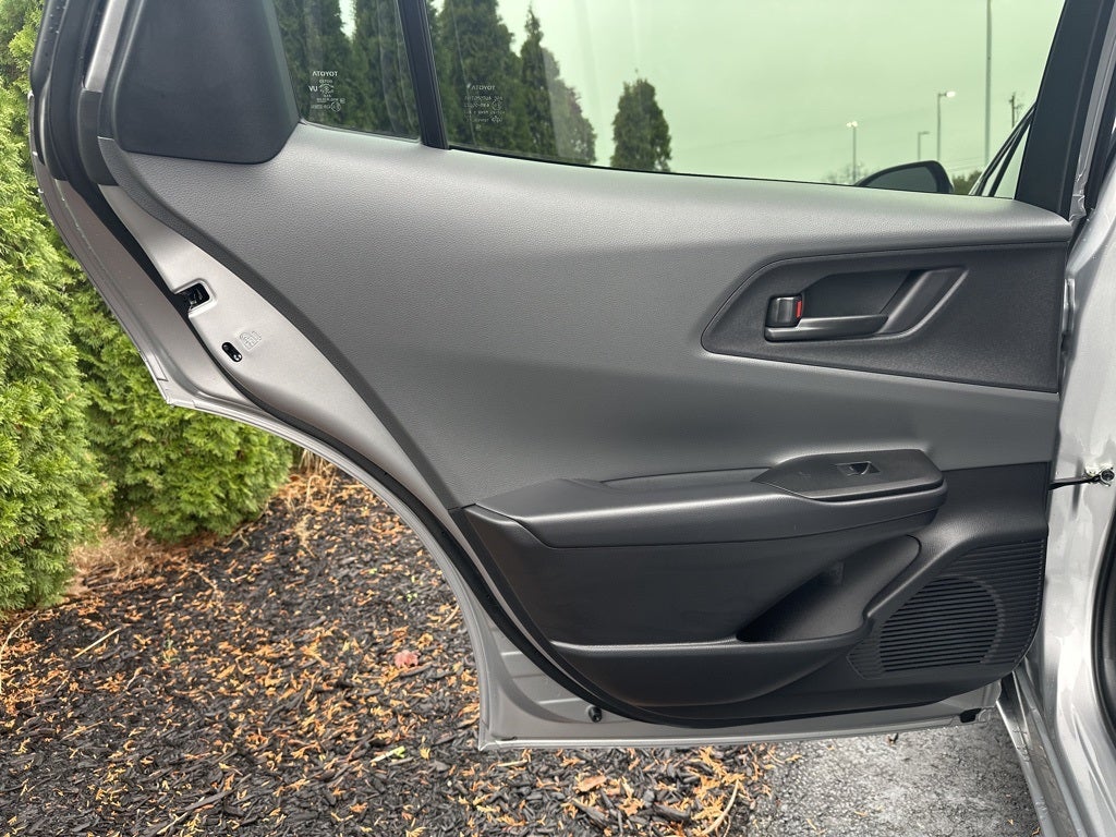 2025 Toyota Prius LE