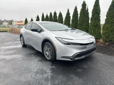 2025 Toyota Prius LE