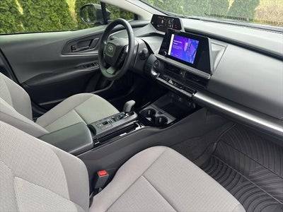 2025 Toyota Prius LE