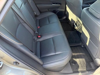 2024 Toyota Crown Platinum