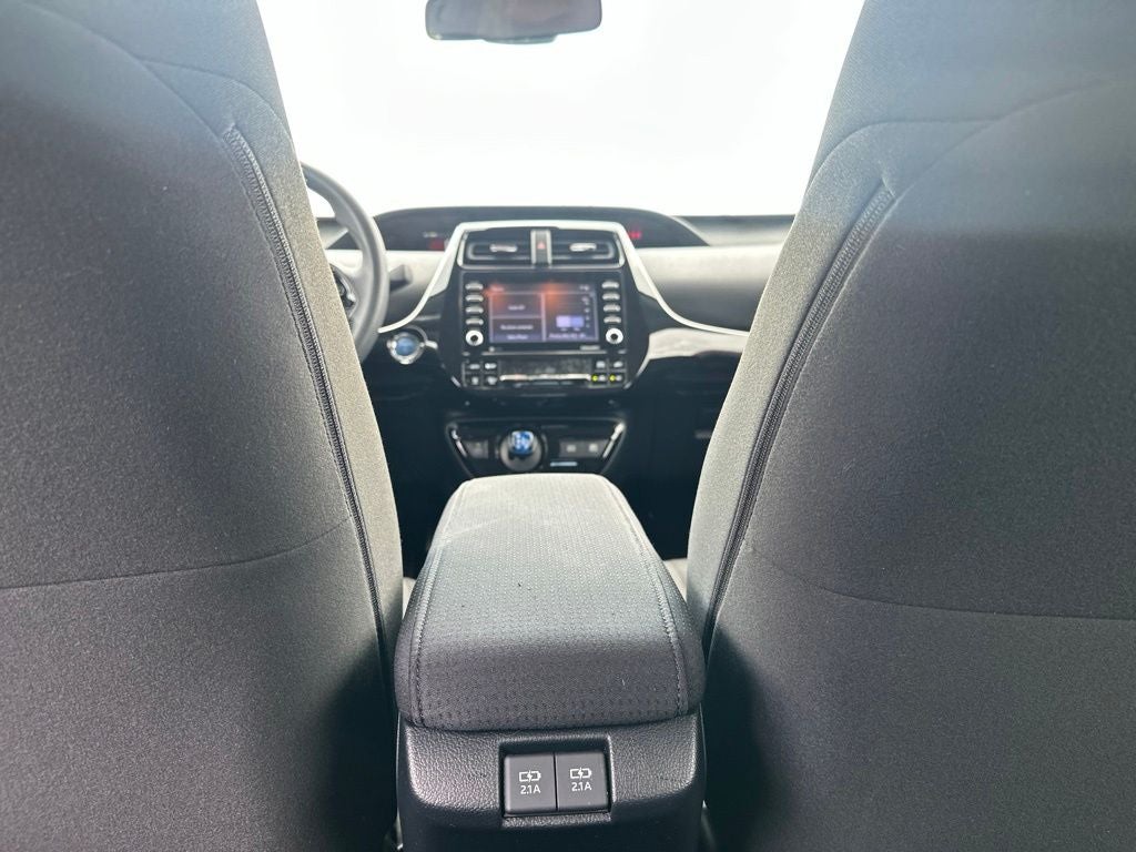 2021 Toyota Prius L