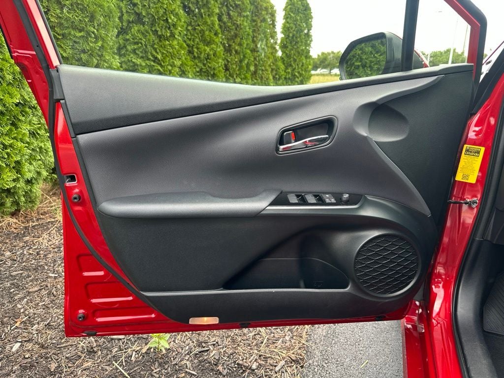 2021 Toyota Prius L