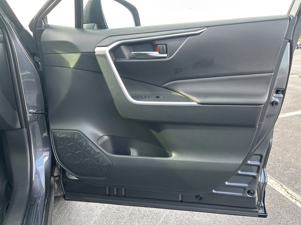 2025 Toyota RAV4 Plug-In Hybrid SE