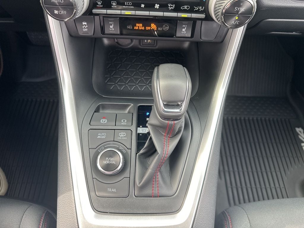 2025 Toyota RAV4 Plug-In Hybrid SE