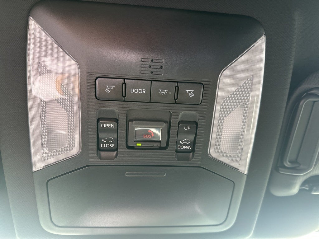 2025 Toyota RAV4 Plug-In Hybrid SE