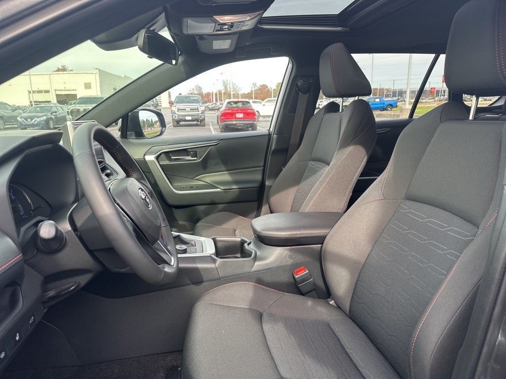 2025 Toyota RAV4 Plug-In Hybrid SE