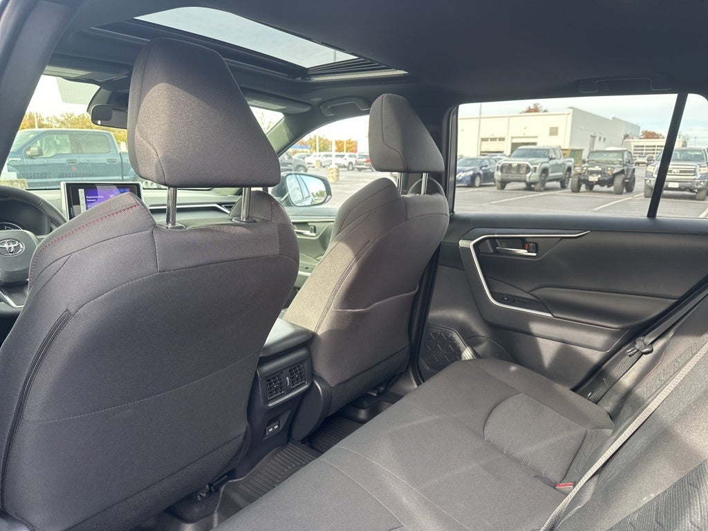 2025 Toyota RAV4 Plug-In Hybrid SE