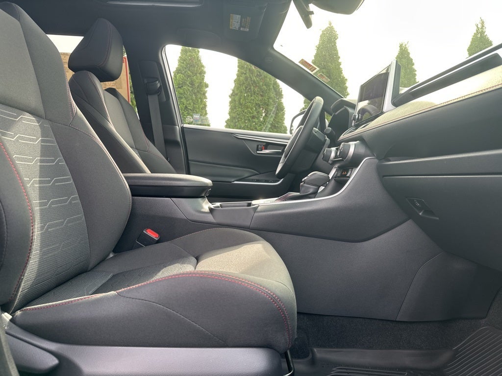 2025 Toyota RAV4 Plug-In Hybrid SE