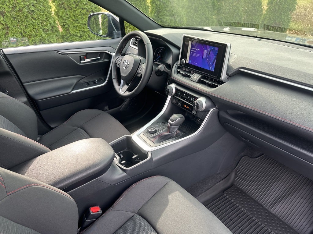 2025 Toyota RAV4 Plug-In Hybrid SE