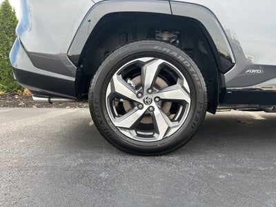 2025 Toyota RAV4 Plug-In Hybrid SE