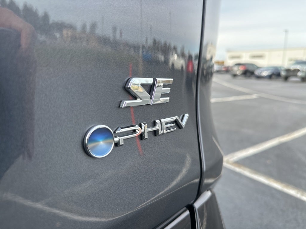 2025 Toyota RAV4 Plug-In Hybrid SE