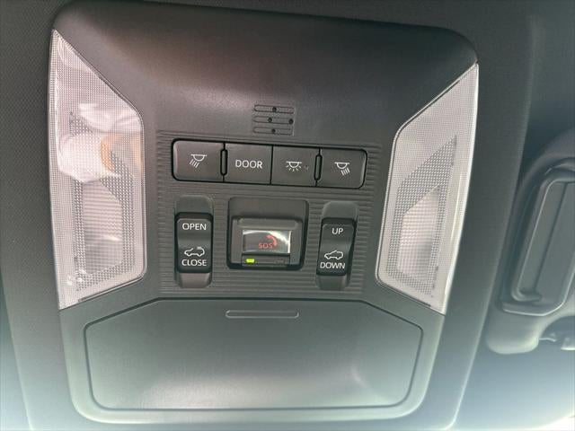 2025 Toyota RAV4 Plug-In Hybrid SE