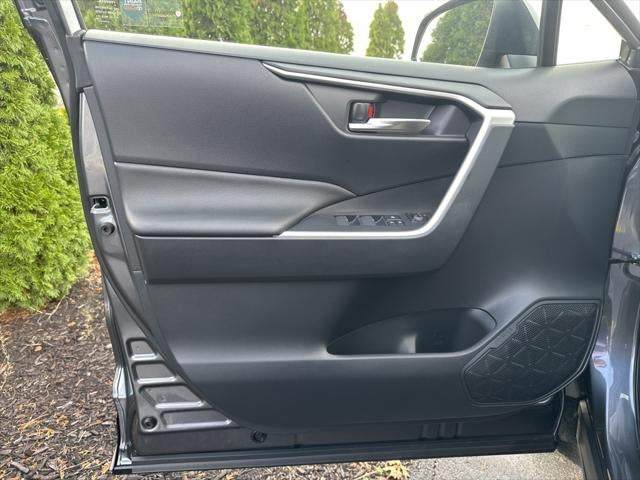 2025 Toyota RAV4 Plug-In Hybrid SE