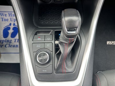 2025 Toyota RAV4 Plug-In Hybrid SE