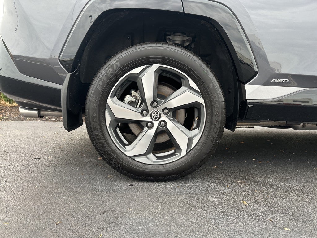 2025 Toyota RAV4 Plug-In Hybrid SE