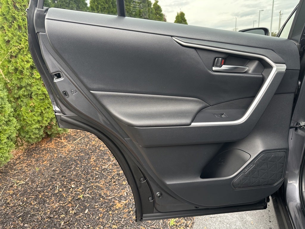 2025 Toyota RAV4 Plug-In Hybrid SE