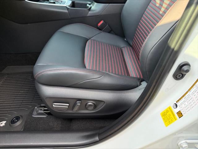 2025 Toyota RAV4 Plug-In Hybrid XSE