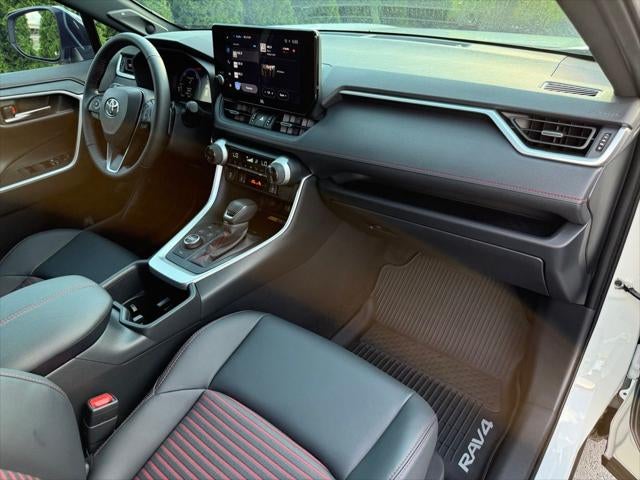 2025 Toyota RAV4 Plug-In Hybrid XSE