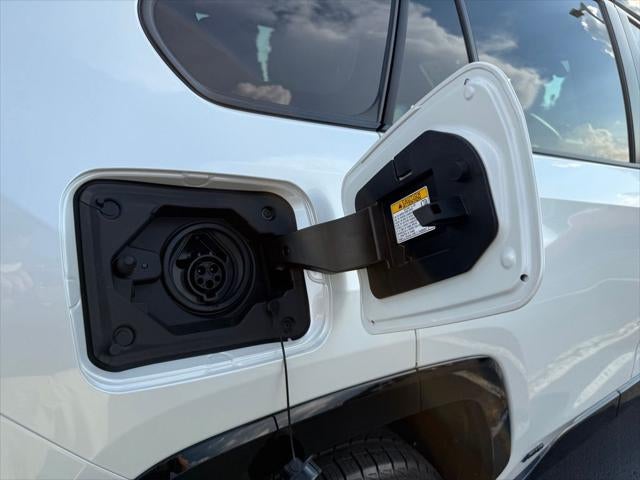 2025 Toyota RAV4 Plug-In Hybrid XSE