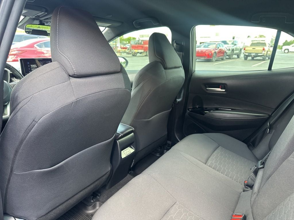 2025 Toyota Corolla Hatchback SE